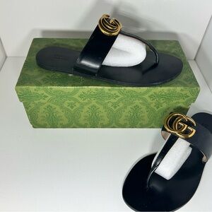 Gucci Flat Marmont Leather Thong
